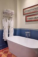 Cristine Bedfor Sevilla Boutique Hotel