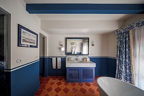 Cristine Bedfor Sevilla Boutique Hotel