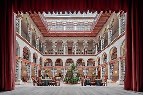 Cristine Bedfor Sevilla Boutique Hotel