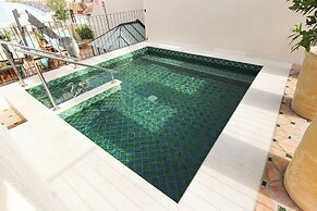 Cristine Bedfor Sevilla Boutique Hotel