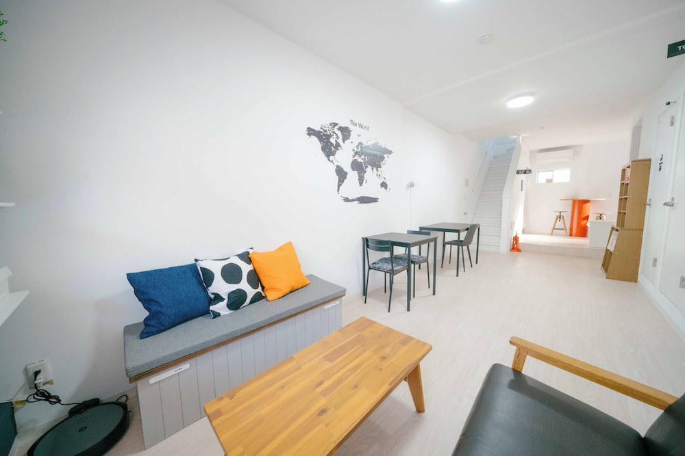 TRANSIT HOSTEL