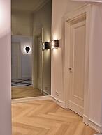 Townhouse by THE QVEST