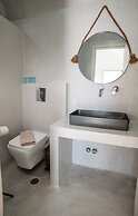 Cliff Aura Suites