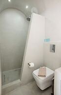 Cliff Aura Suites