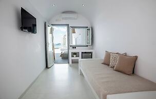 Cliff Aura Suites