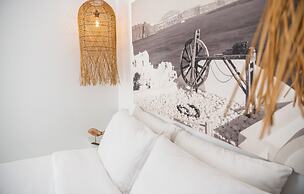 Cliff Aura Suites