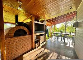 Foresta House - BBQ Swimming Pool Pet Wifi