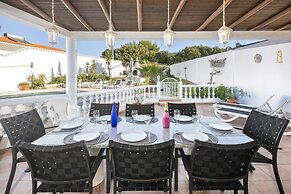 Comfortable Villa in Carvoeiro, Algarve