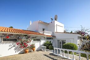 Comfortable Villa in Carvoeiro, Algarve