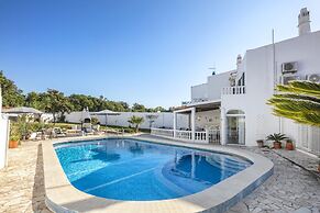 Comfortable Villa in Carvoeiro, Algarve