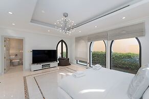 Exclusive Palm Villa - Mint Stay
