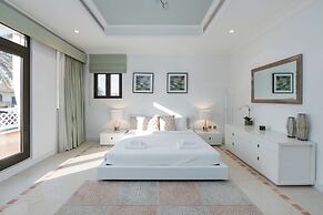 Exclusive Palm Villa - Mint Stay
