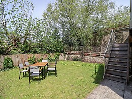 Fig Tree House
