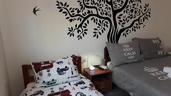 IN Club Hostel