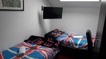 IN Club Hostel