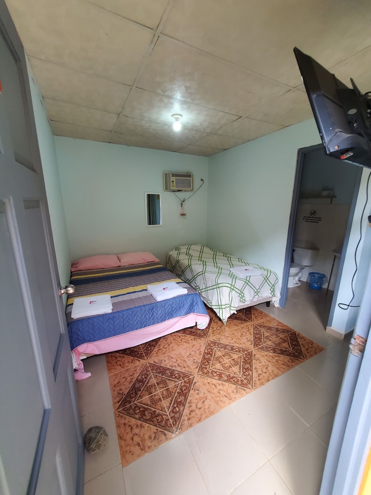 Hostel Villas De Zianit