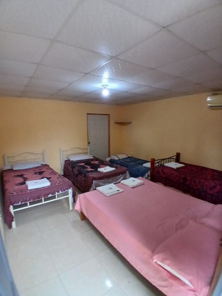Hostel Villas De Zianit
