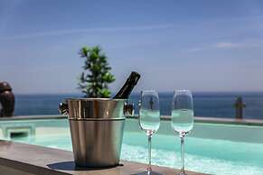 Apartment Overlooking Benagil Beach With Pool