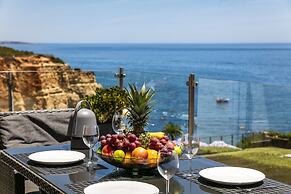Apartment Overlooking Benagil Beach With Pool