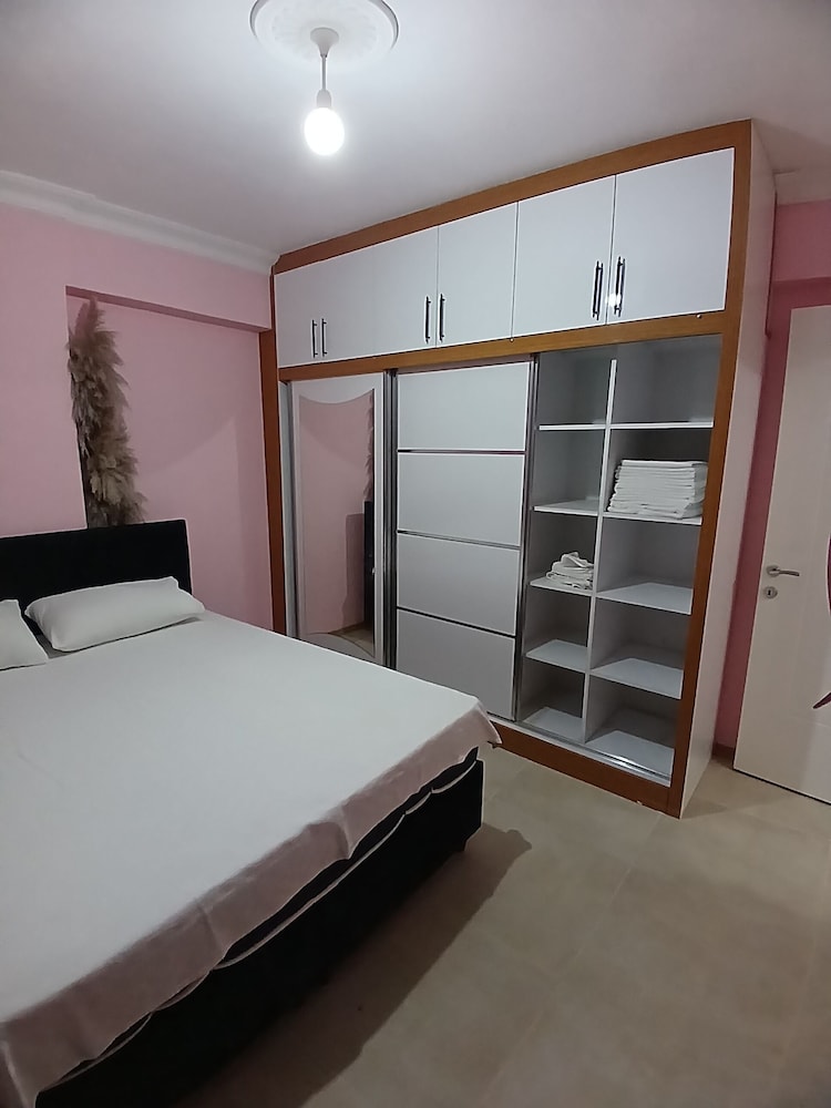 Mehmet Home