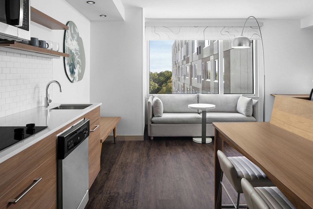 Element by Marriott Calgary Downtown