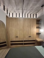 Stylish Private Room City Views & Prime Location