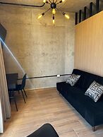 Stylish Private Room City Views & Prime Location