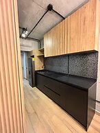 Stylish Private Room City Views & Prime Location