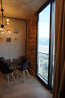 Stylish Private Room City Views & Prime Location