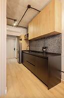 Stylish Private Room City Views & Prime Location