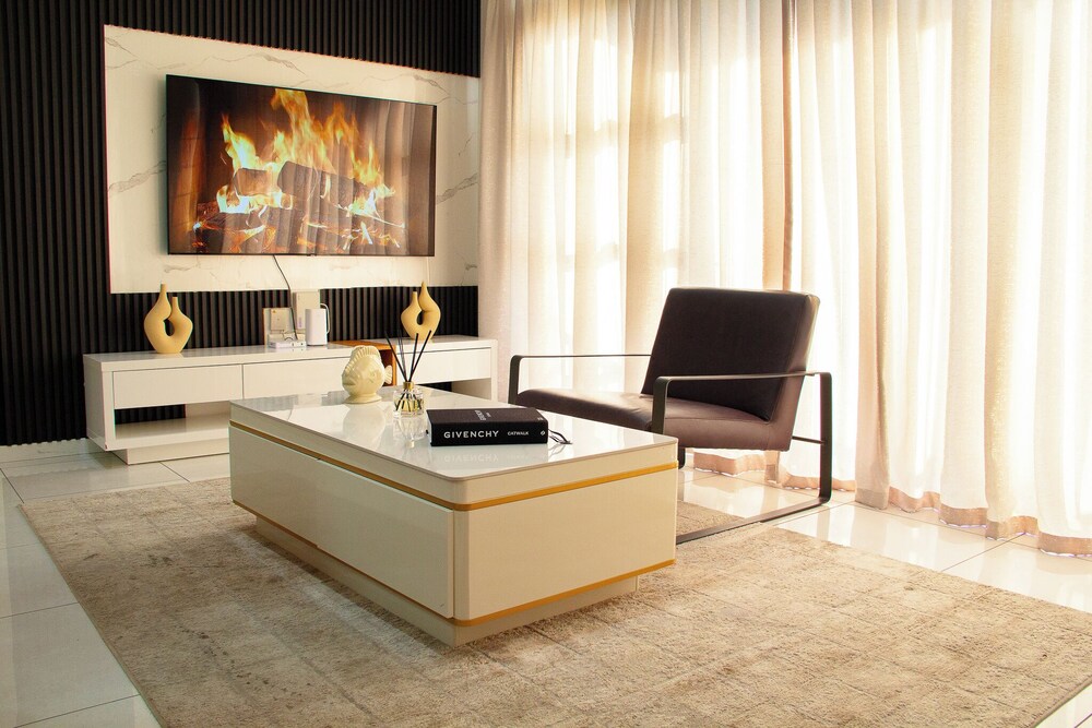 2BR-2BA - Rivonia Residence 1