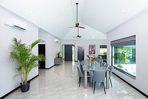 Villa Waree minutes to City and Beach