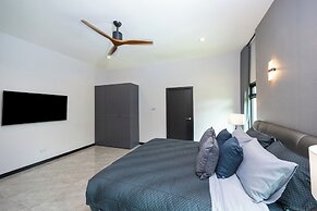 Villa Waree minutes to City and Beach