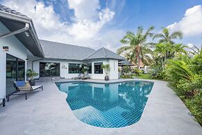 Villa Waree minutes to City and Beach