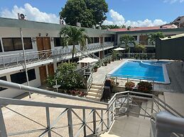 CASA BLANCA HOTEL