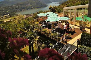 Al Ponte Hotel