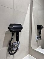 4 Guys Hotels