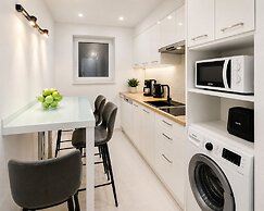Metropole Apartments Romana Square