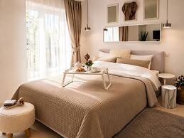 Metropole Apartments Romana Square