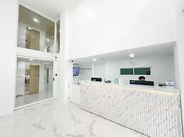 H-Banaat Hotel