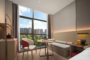 Echeng Hotel