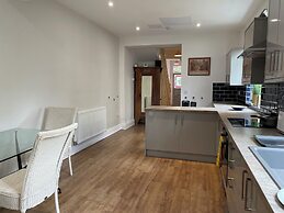 Golden Triangle Townhouse