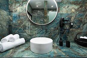 Illusion Suites
