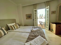Marbella - House - Sleeps 4 - Pool - Sea View