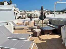 Marbella - House - Sleeps 4 - Pool - Sea View