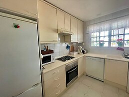 Marbella - House - Sleeps 4 - Pool - Sea View