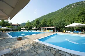 Agriani Hotel
