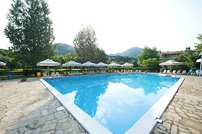 Agriani Hotel