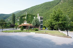 Agriani Hotel