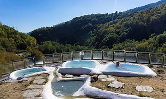 Agriani Hotel